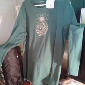 Croft  and Barrow Christmas long sleeve gee